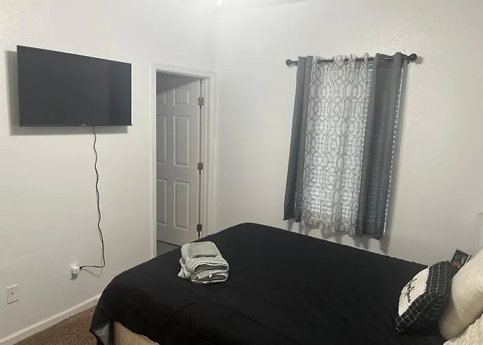 3 Bed 3 Bath Townhome Apartment