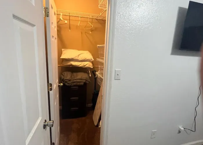 3 Bed 3 Bath Townhome Apartment Tallahassee